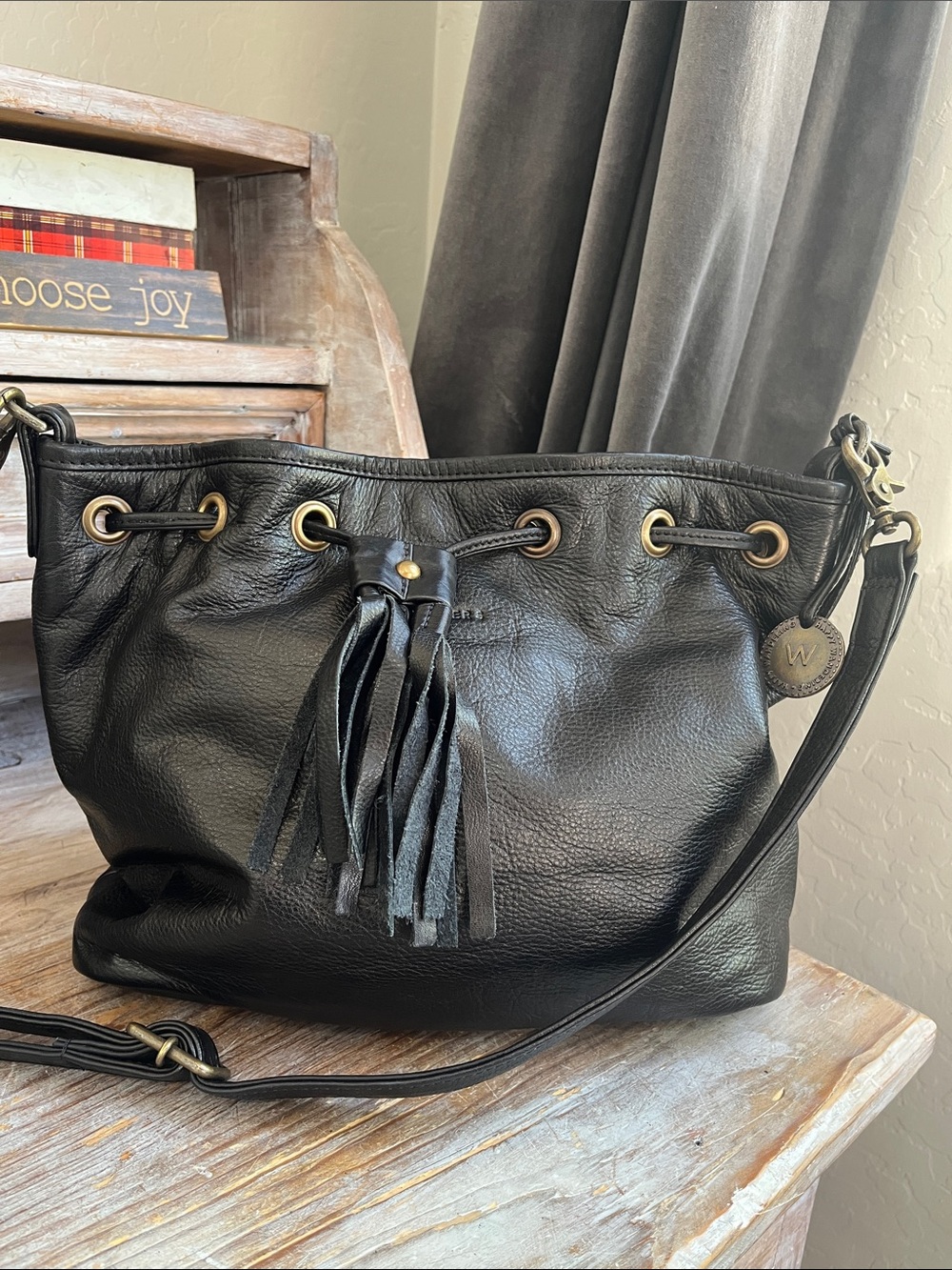 🖤 The Wanderers Travel Co. Clovelly Crossbody Bag Black Leather Purse